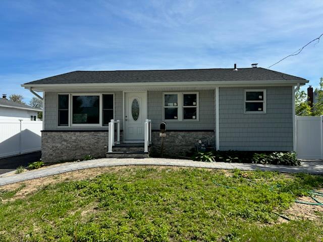 14 Chenango Drive, Bay Shore, New York image 2