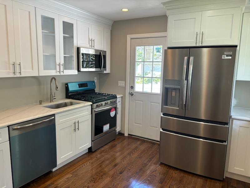 14 Chenango Drive, Bay Shore, New York image 3