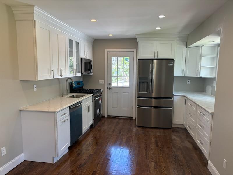 14 Chenango Drive, Bay Shore, New York image 4
