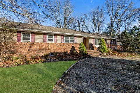 20 Michaels Lane Old Brookville NY 11545