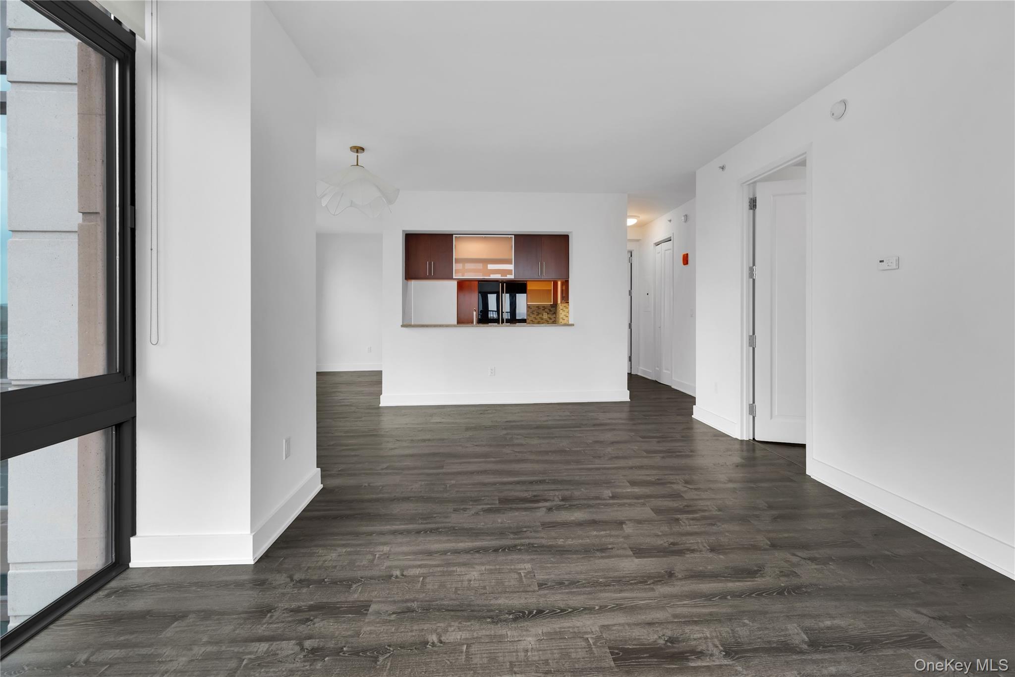 175 Huguenot Street 1106