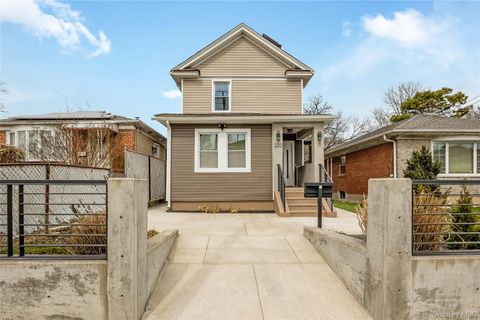 Multifamily For Sale - 22011 139th Avenue<br/> Springfield Gardens, NY 11413