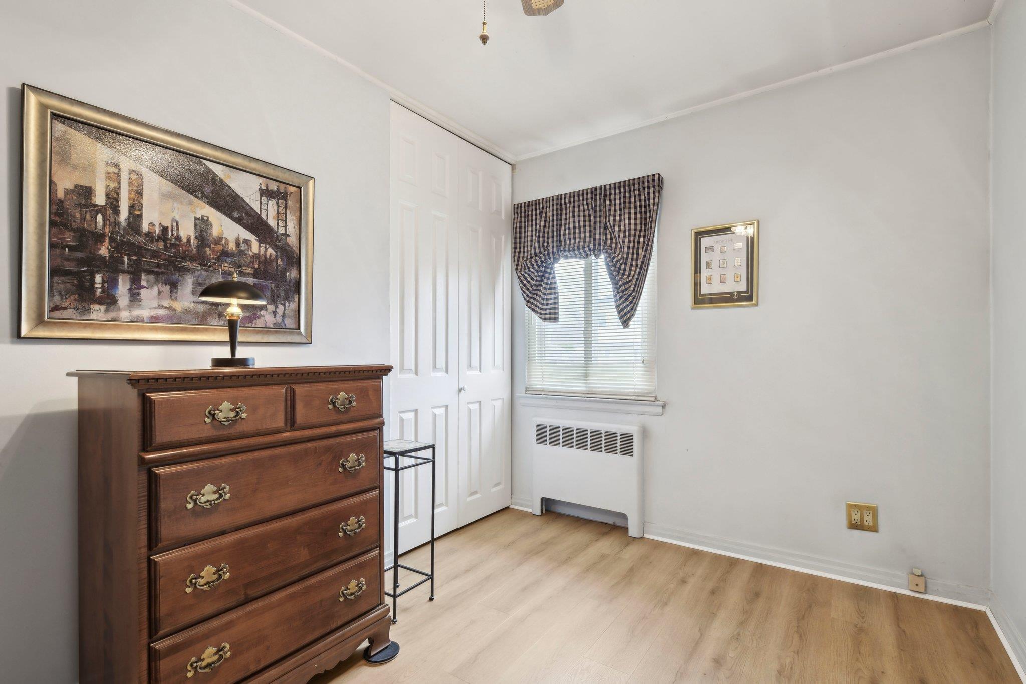 527 Davie Street, Westbury, New York image 25