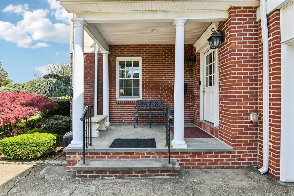 Photo of 221 Kensington Road, Garden City, NY 11530 (MLS # 985380)