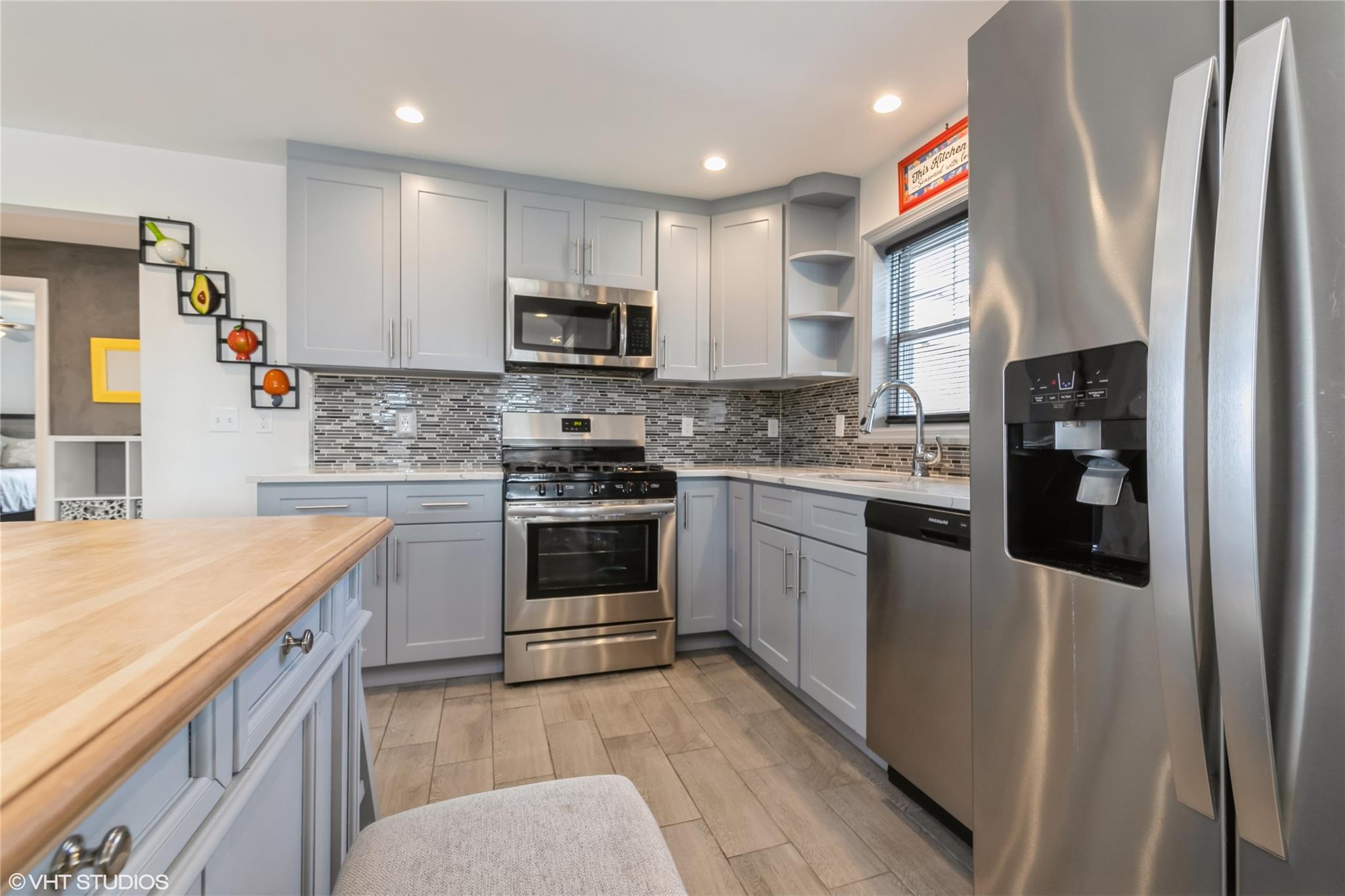 4100 Youngs Avenue, Southold, New York image 12