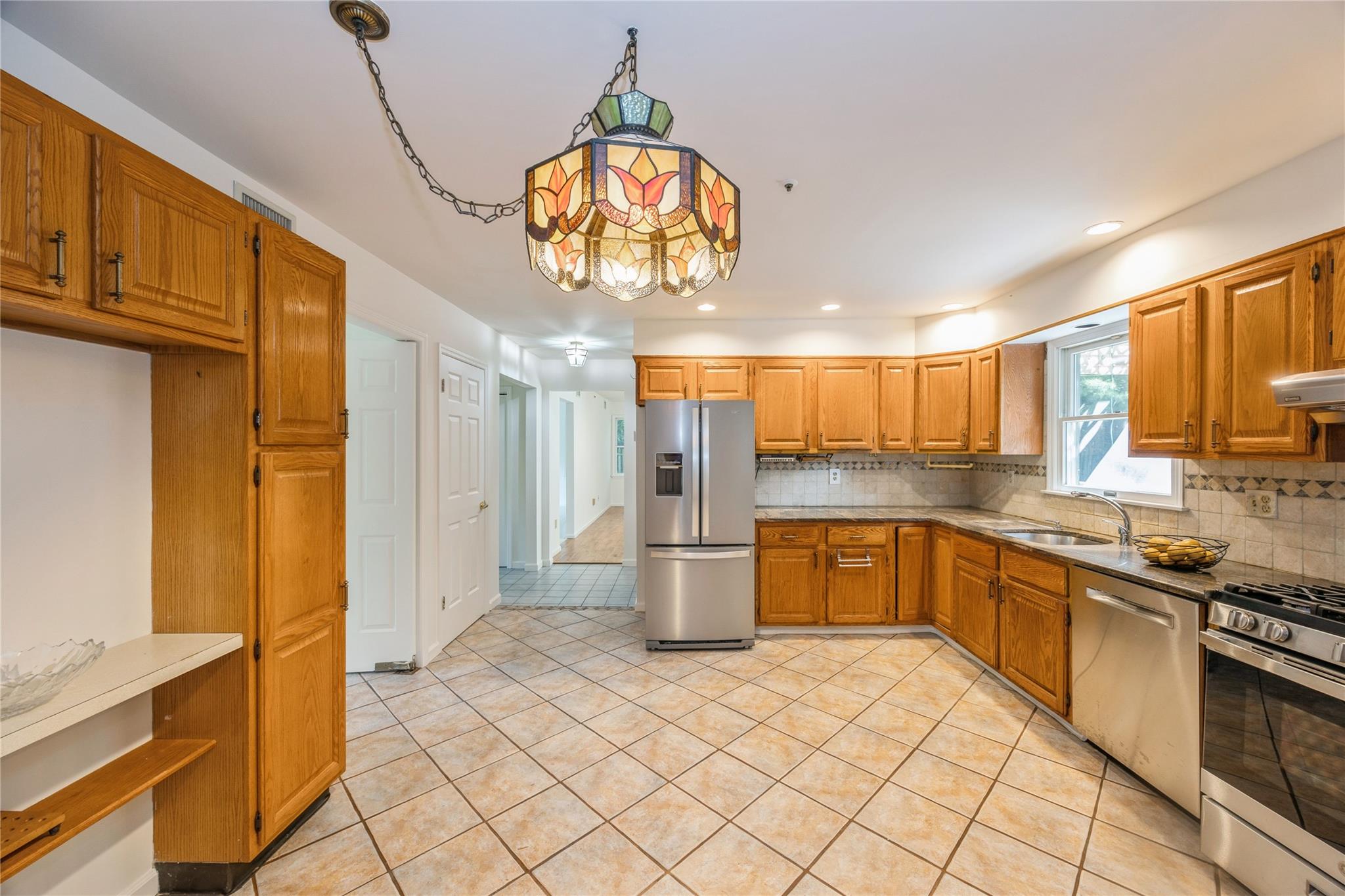 3 Benjamin Court #A, Ardsley, Florida image 4