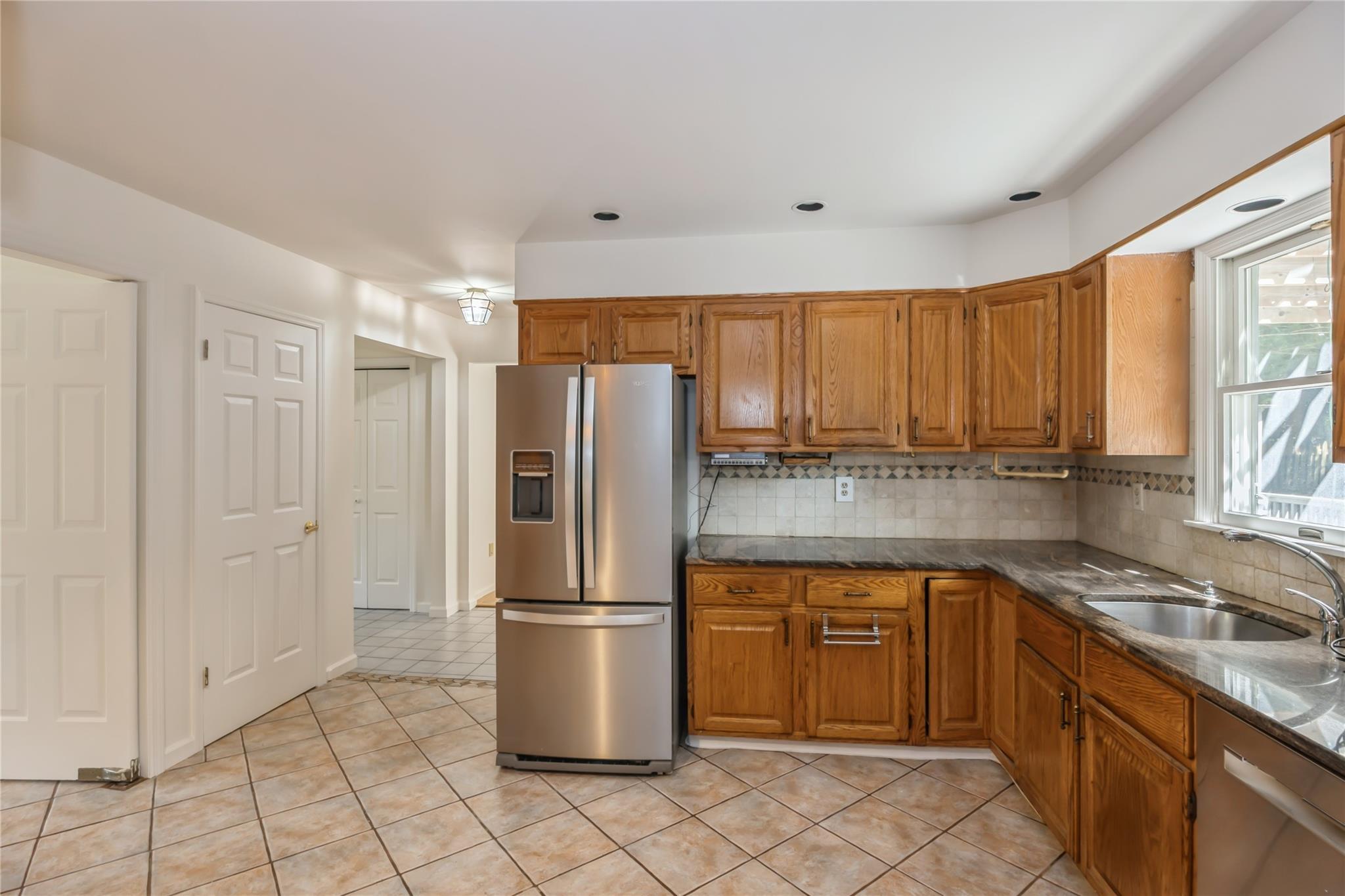 3 Benjamin Court #A, Ardsley, Florida image 7