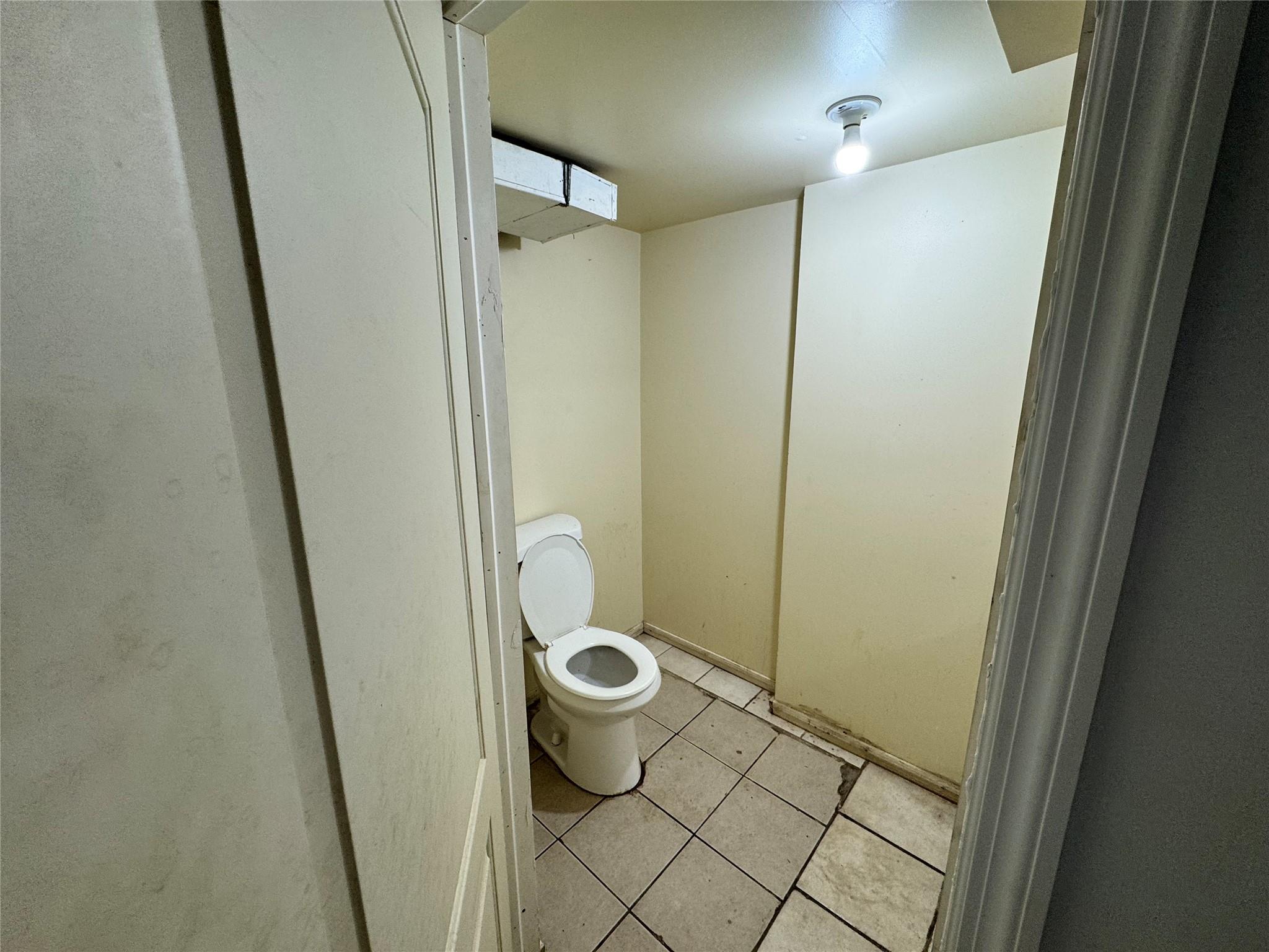 214 Lawrence Street, Uniondale, New York image 21