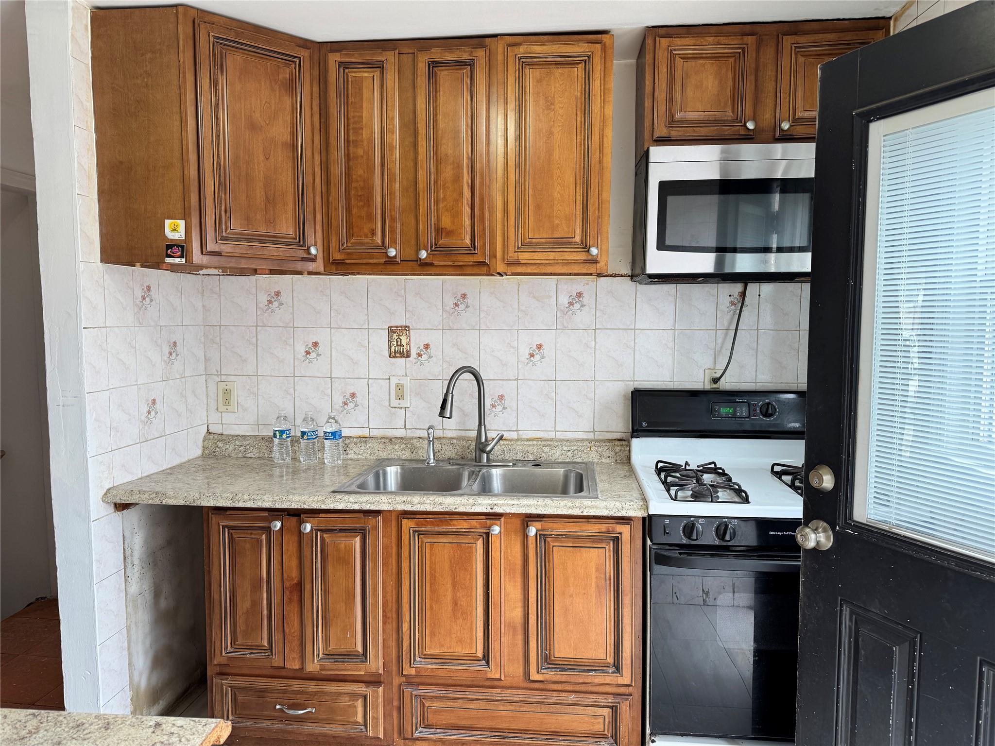 214 Lawrence Street, Uniondale, New York image 3