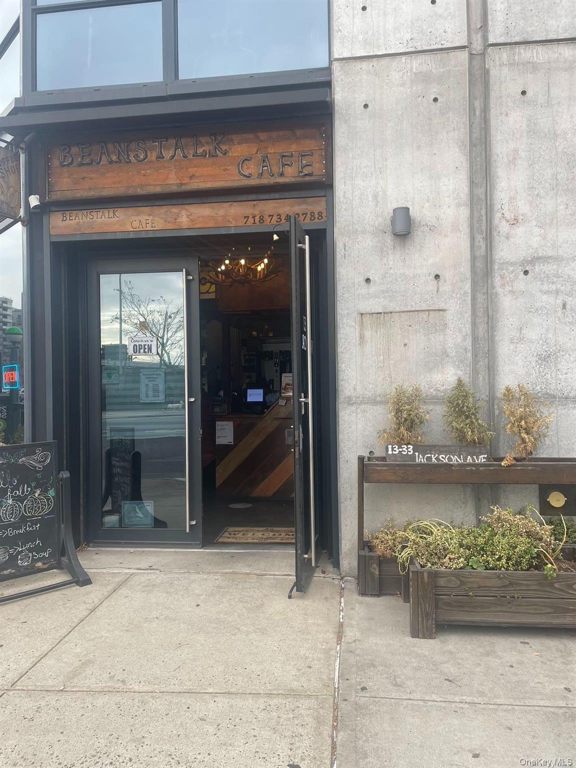 13-33 Jackson Avenue
