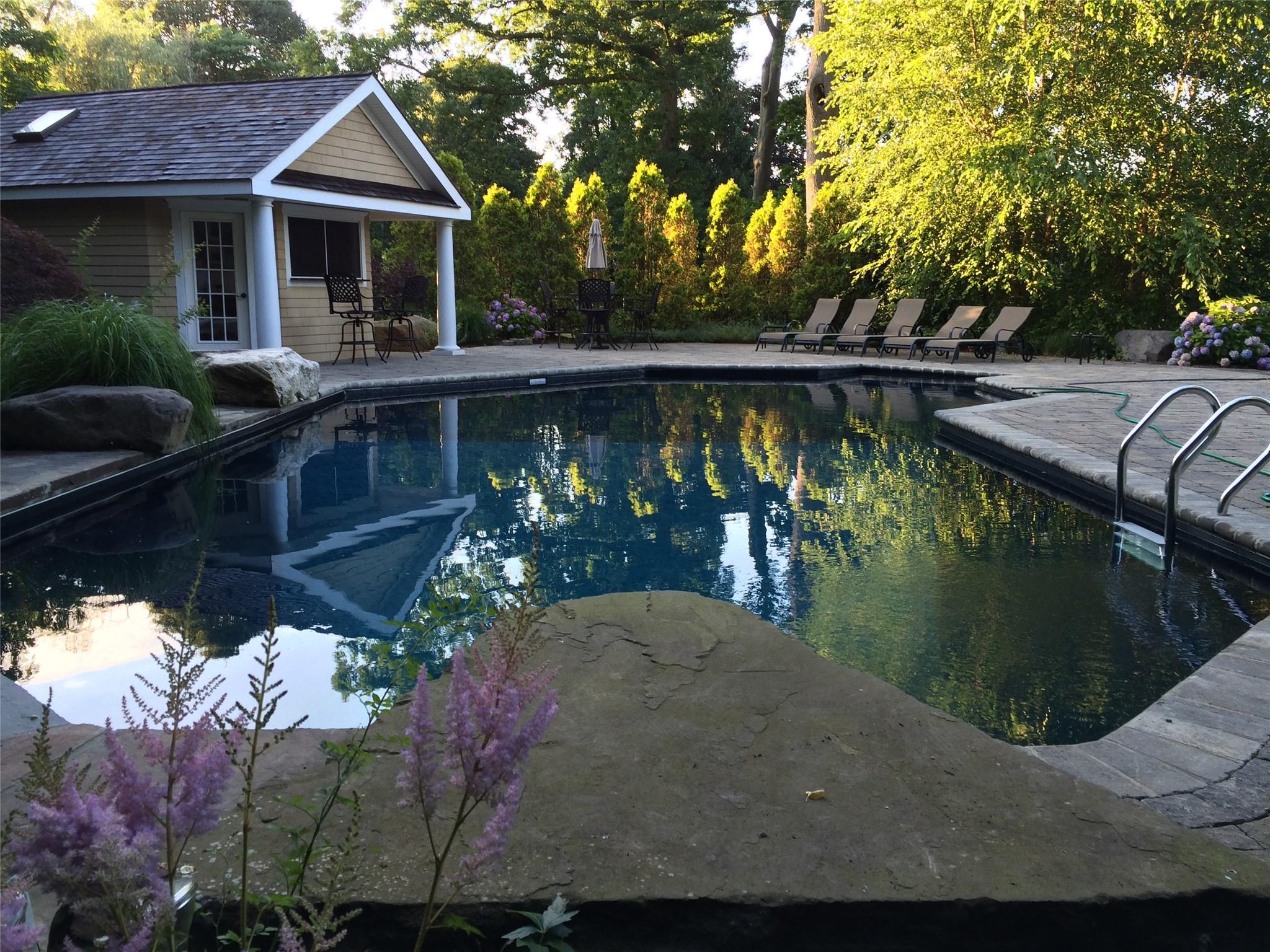 4 Threepence Drive, Melville, New York image 26