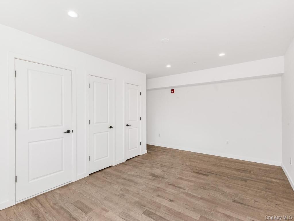 671 Bronx River Road 6L