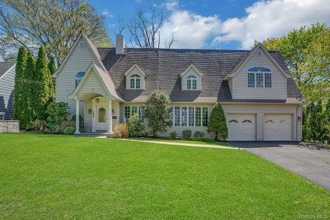 Homes For Sale - 209 Glendale Road<br/> Scarsdale, NY 10583