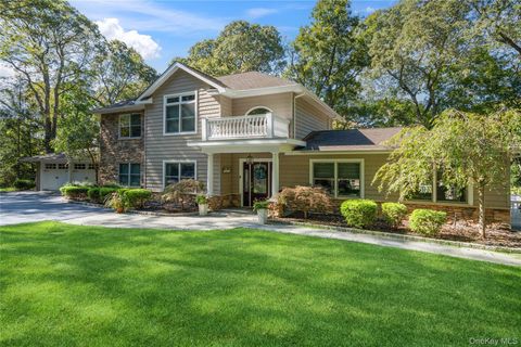 16 Pine Road Syosset NY 11791