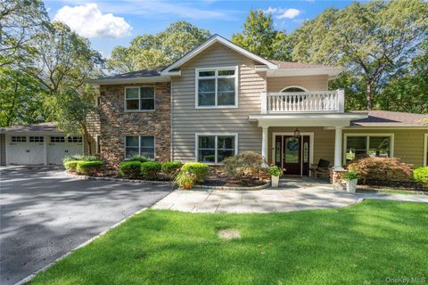 16 Pine Road Syosset NY 11791