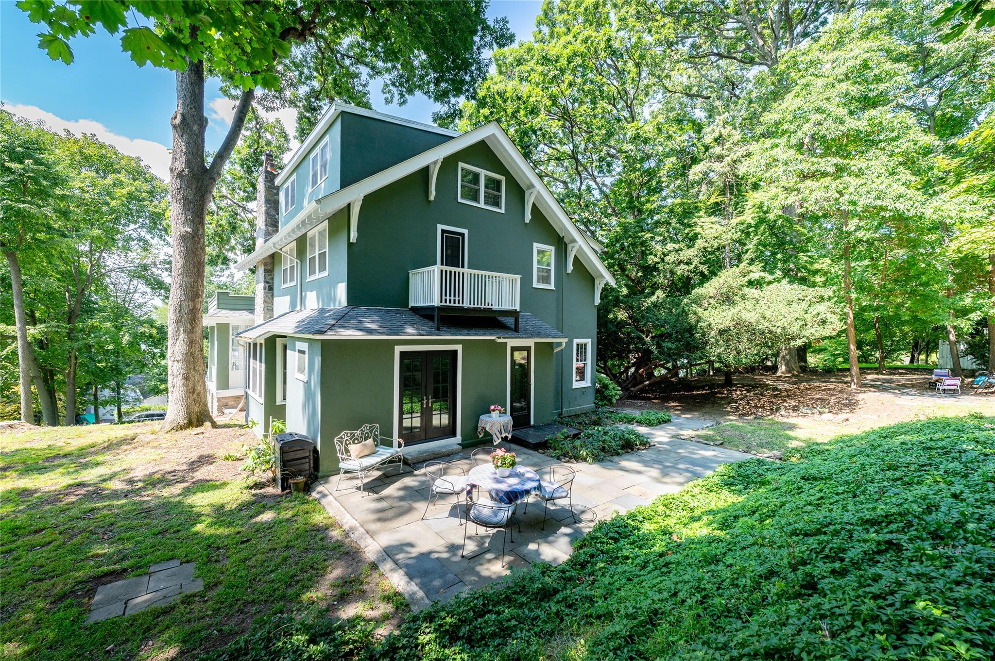 100 Buena Vista Drive, Dobbs Ferry, New York image 3