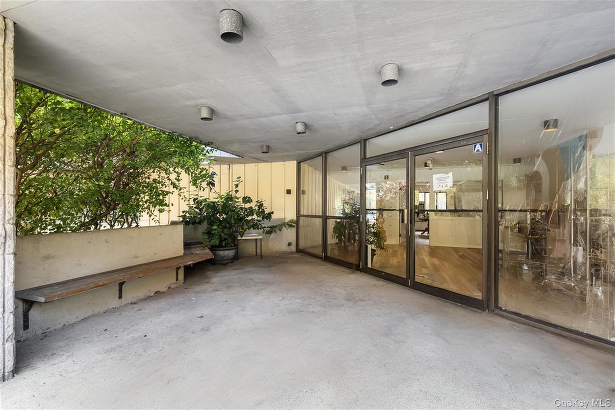 25 Old Jackson Avenue