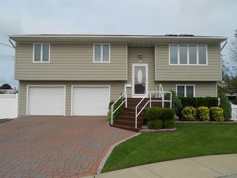 251 Garfield Street Freeport NY 11520