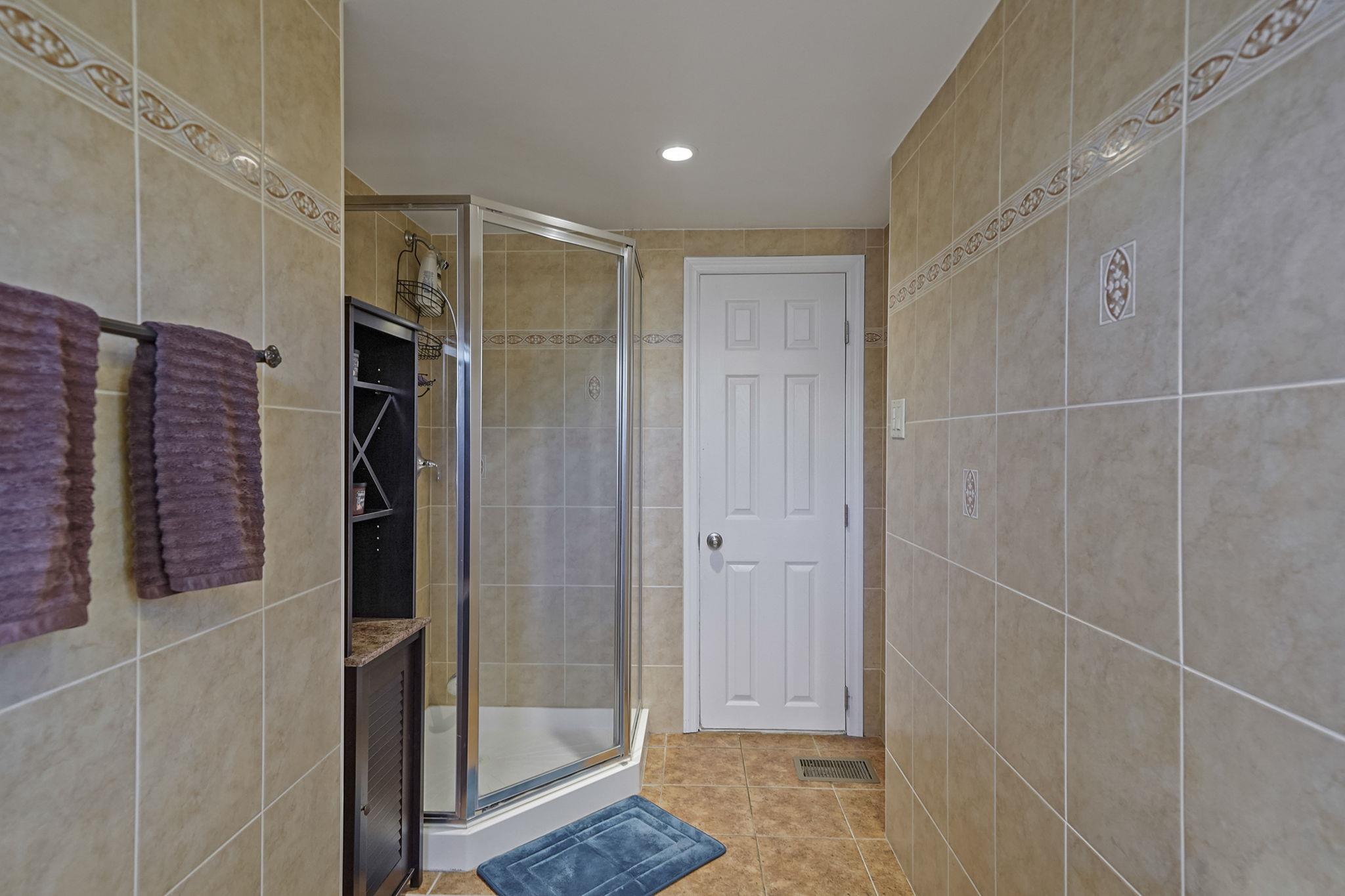3 Lodge Lane, East Setauket, New York image 24