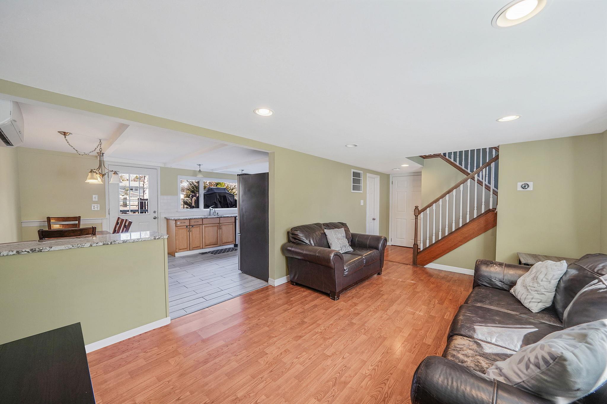 3 Lodge Lane, East Setauket, New York image 4
