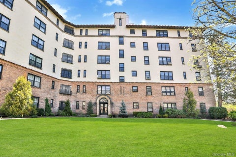 Homes For Sale - 1273 North Avenue #ENT 7 5GH<br/> New Rochelle, NY 10804