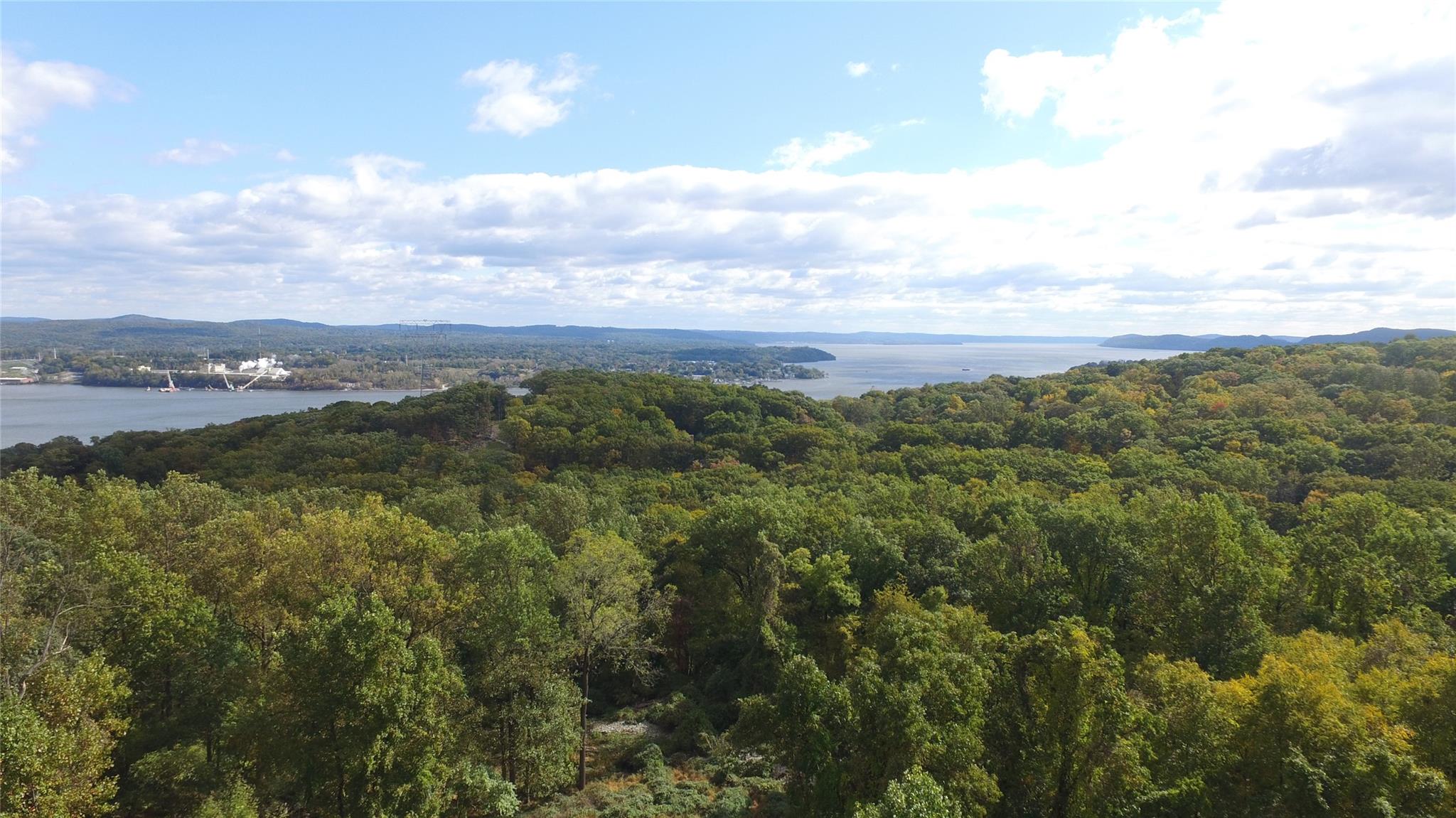12 Hudsonview Drive, Tomkins Cove, New York image 3