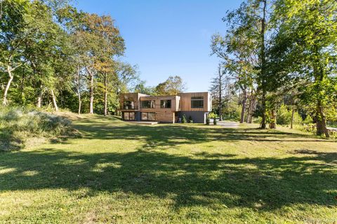 Tiny photo for 28 McLain Street, Bedford Corners, NY 10549 (MLS # 909029)