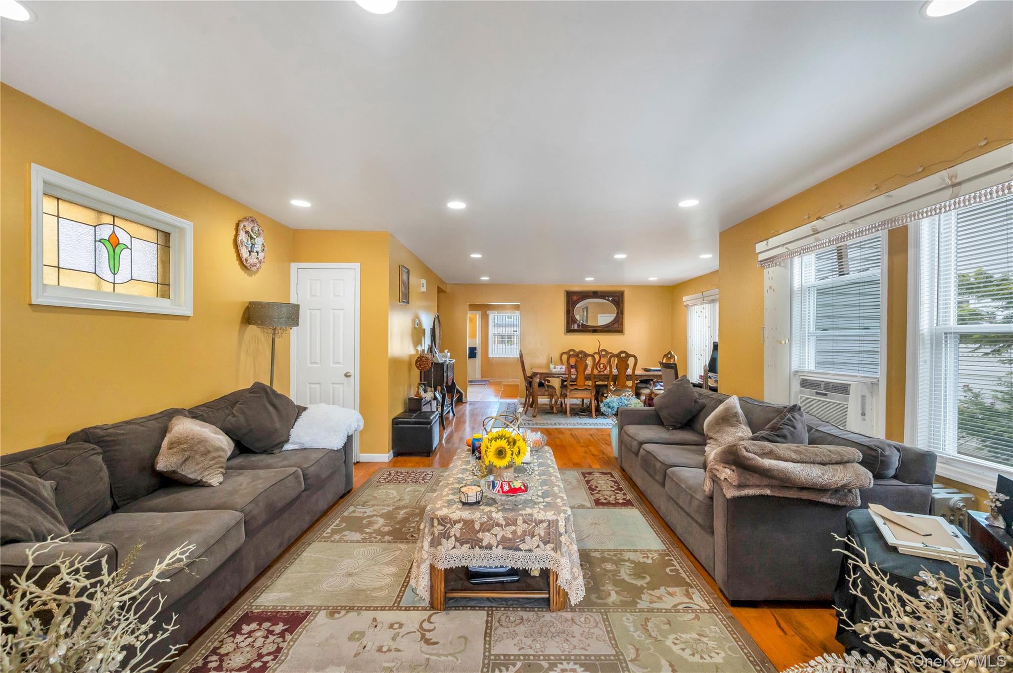 220-16 107th Avenue - Photo 3
