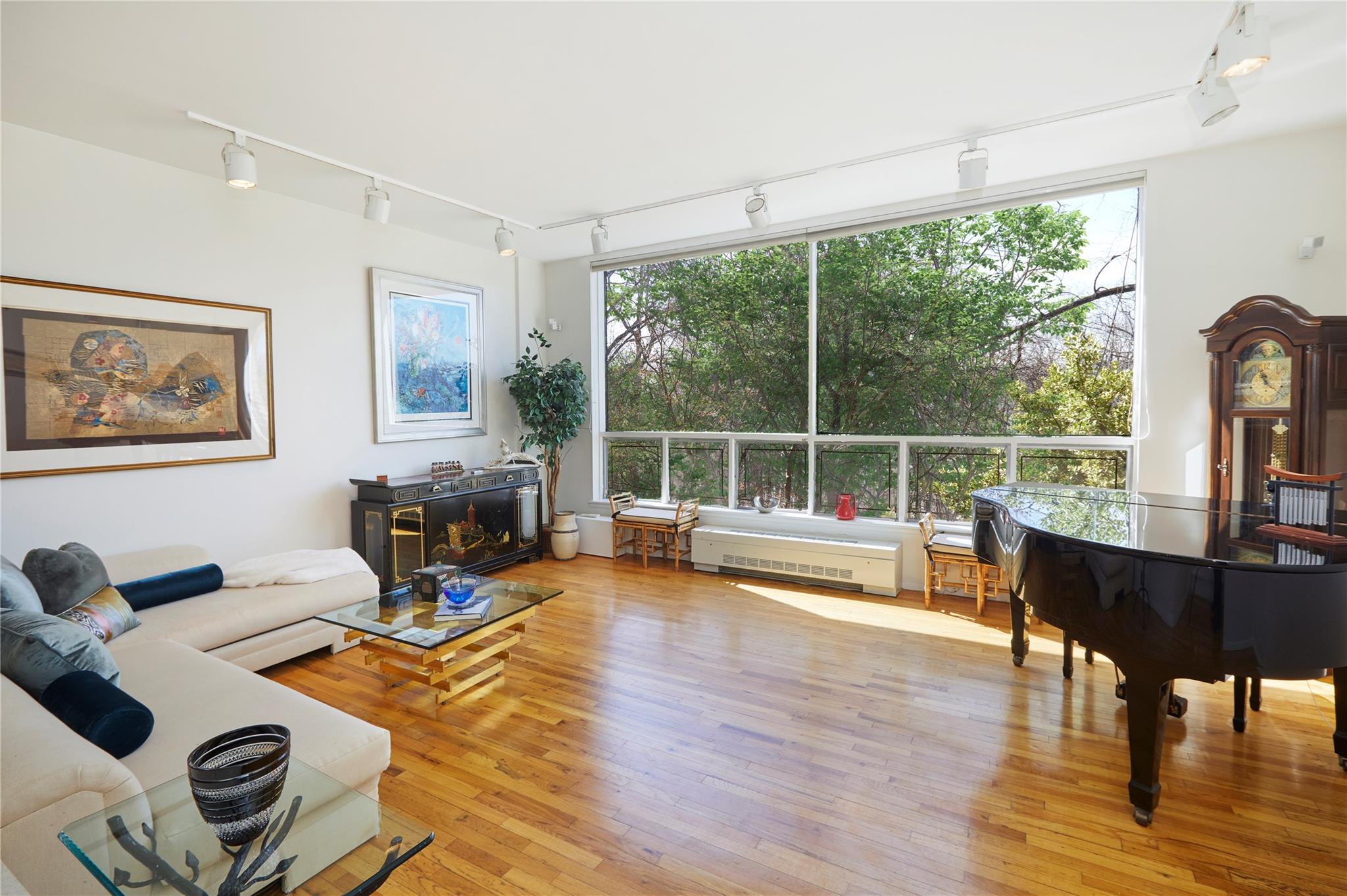 4425 S Douglas Avenue, Bronx, New York image 3
