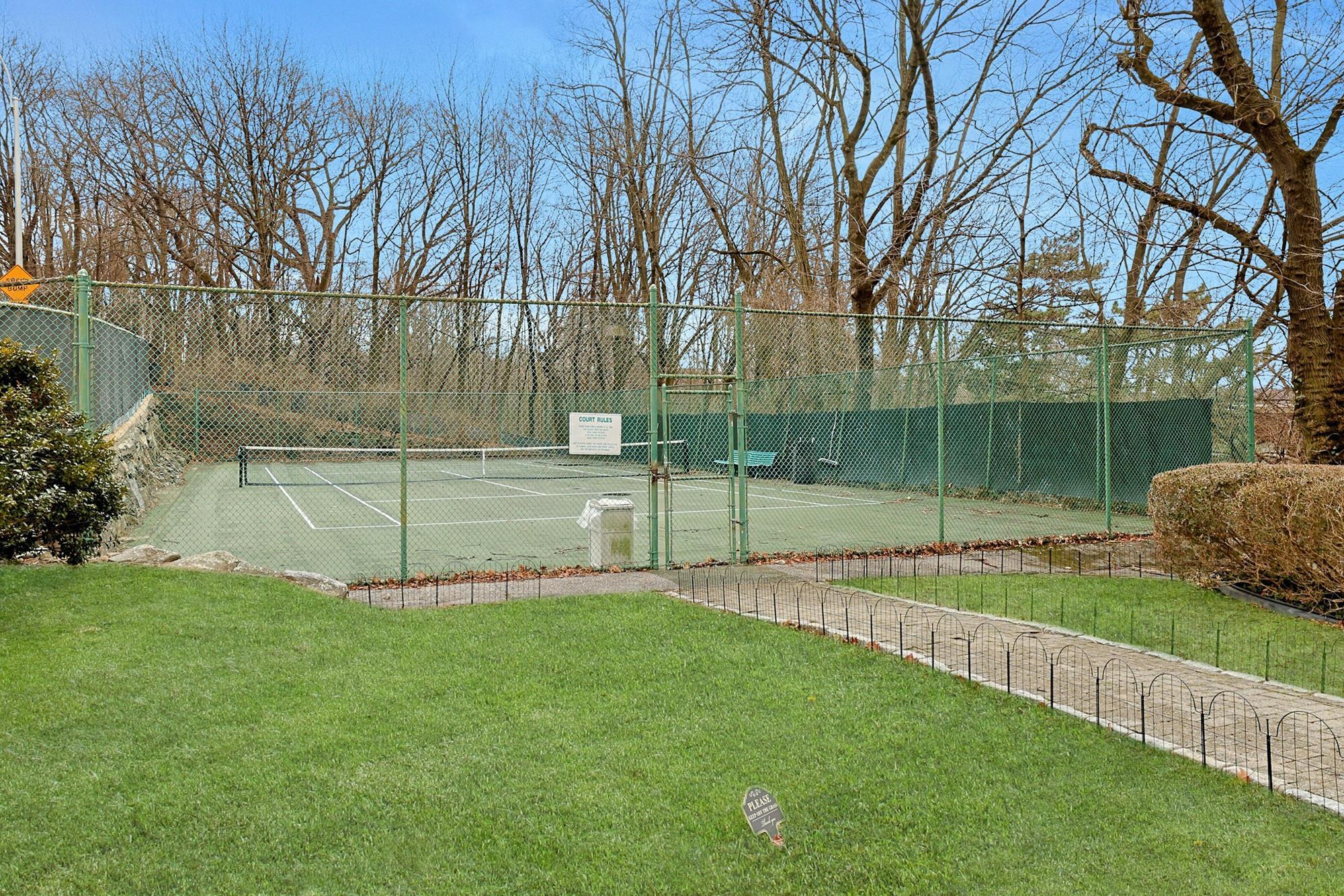 4425 S Douglas Avenue, Bronx, New York image 28