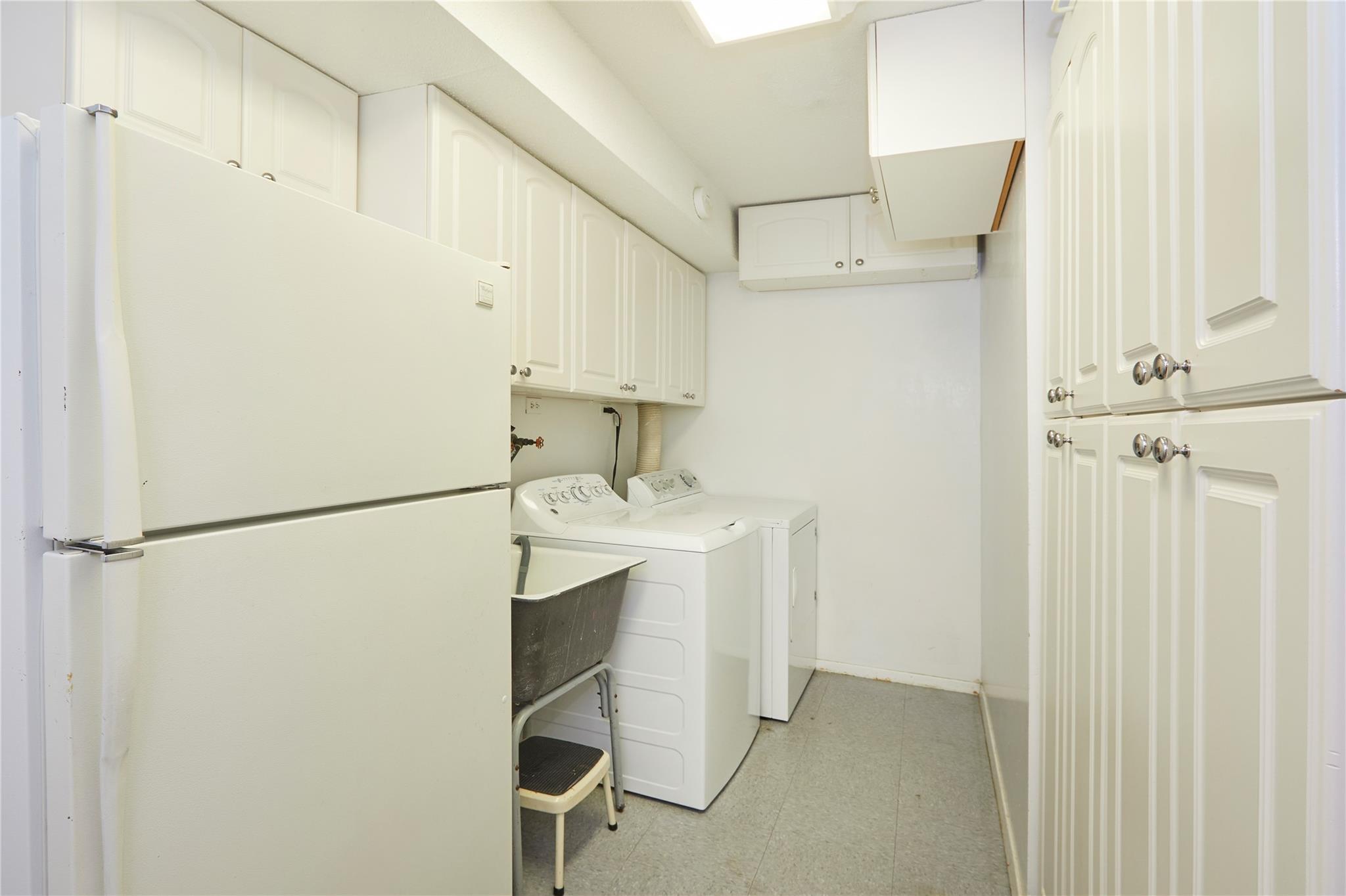 4425 S Douglas Avenue, Bronx, New York image 23
