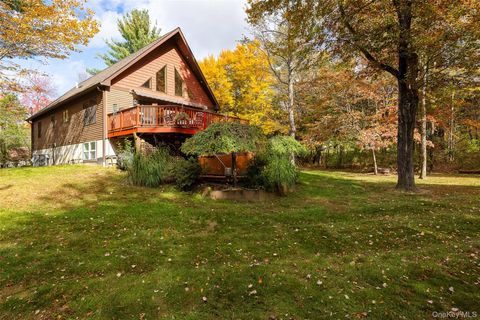 Photo of 111 Parker Road, Elizaville, NY 12523 (MLS # 927191)