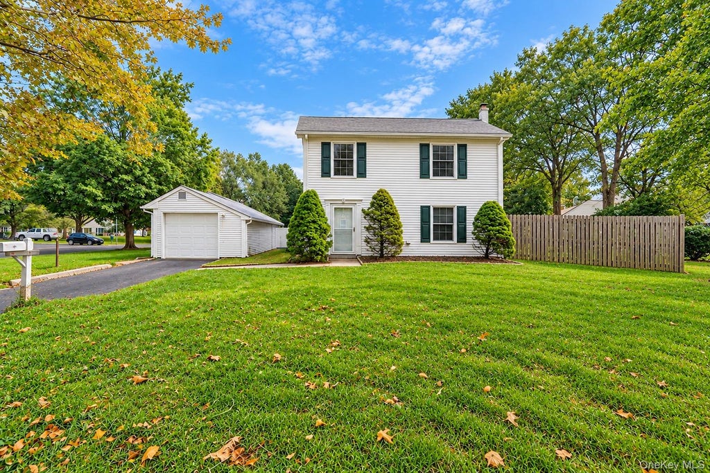 Photo of 14 Petersburg Court, Coram, NY 11727 (MLS # 1057934)