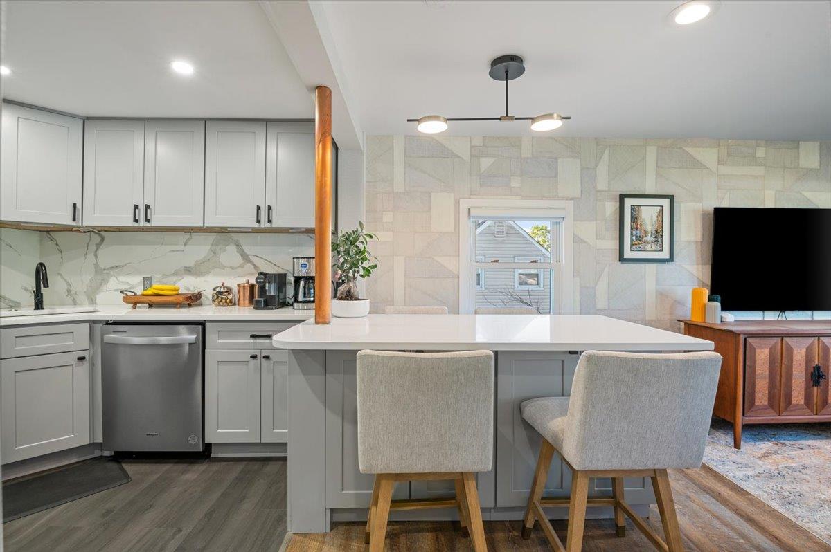 137 Center Lane, Levittown, New York image 20
