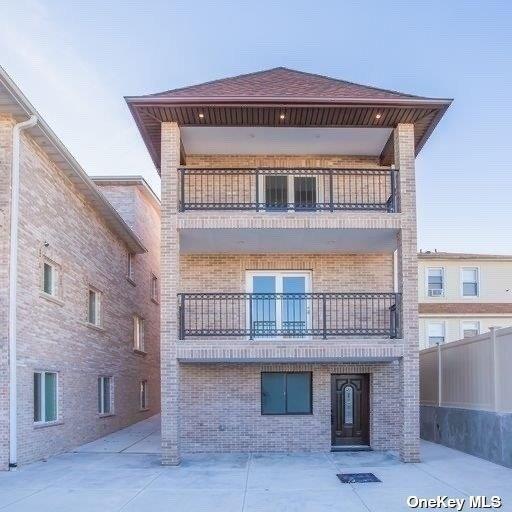 7-17 College Place