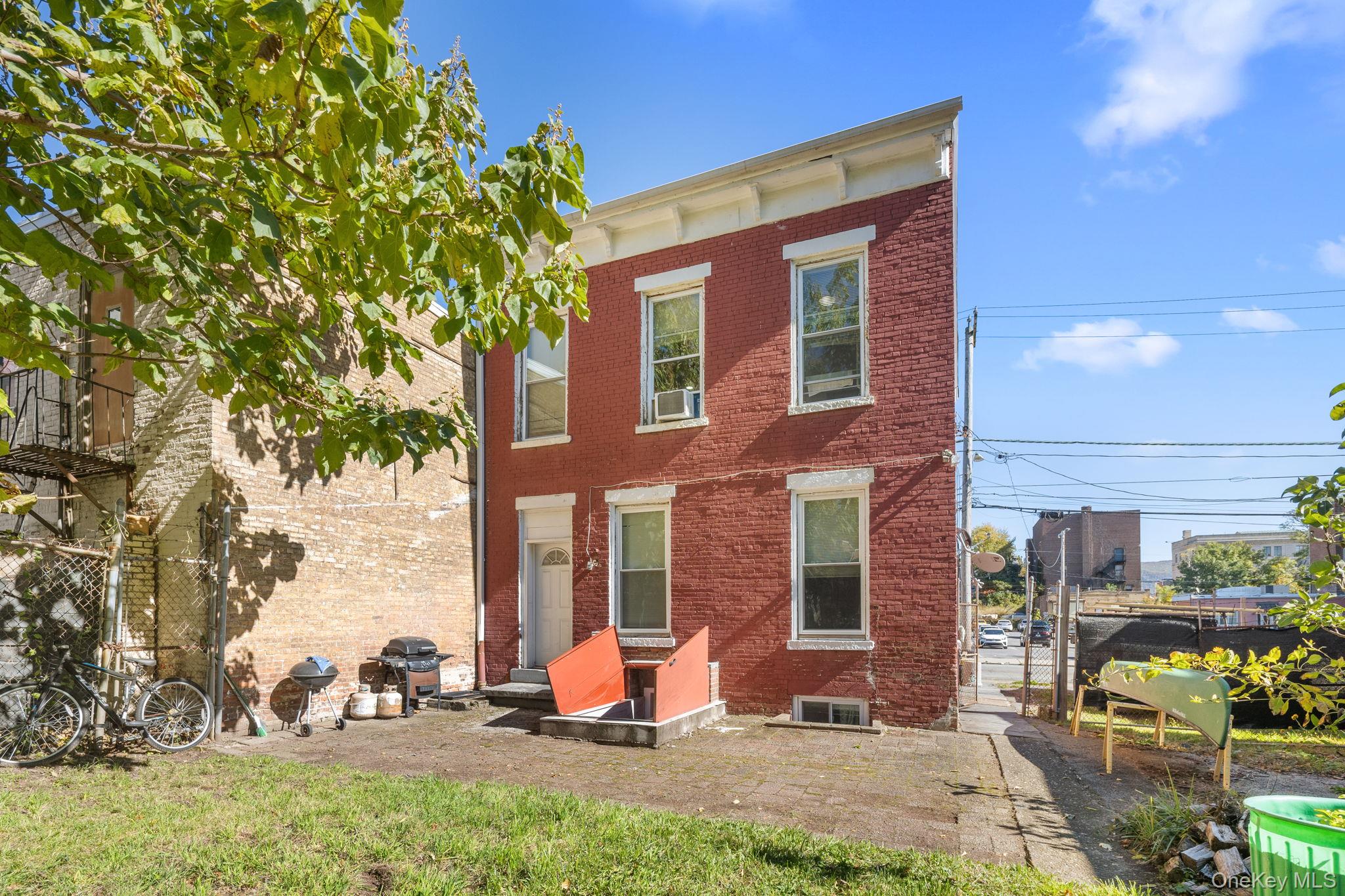 22 Lander Street