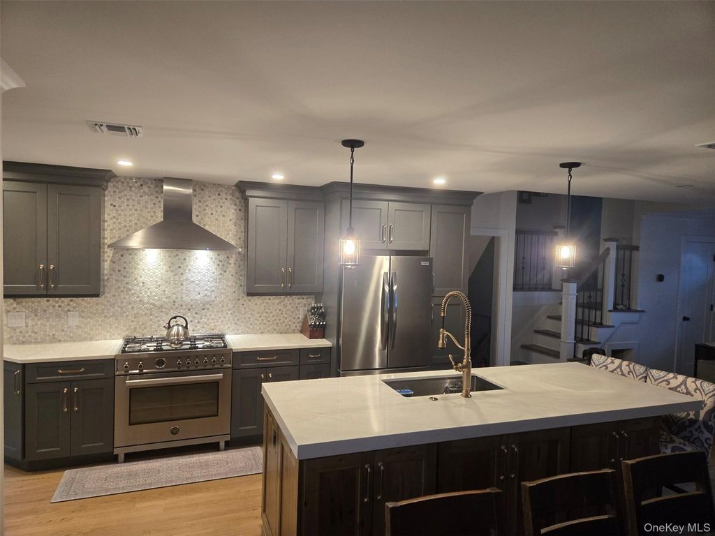 Photo of 21 Nevin Terrace, Massapequa Park, NY 11762 (MLS # 980221)