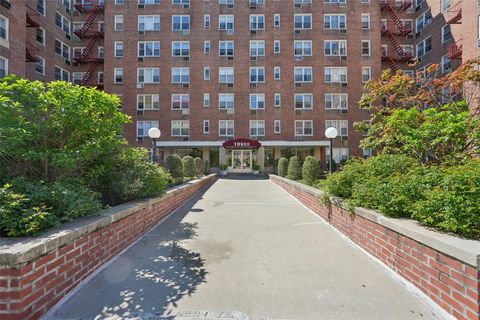 3 Sadore Lane Unit 6L, Yonkers, NY 10710 - #: 855220