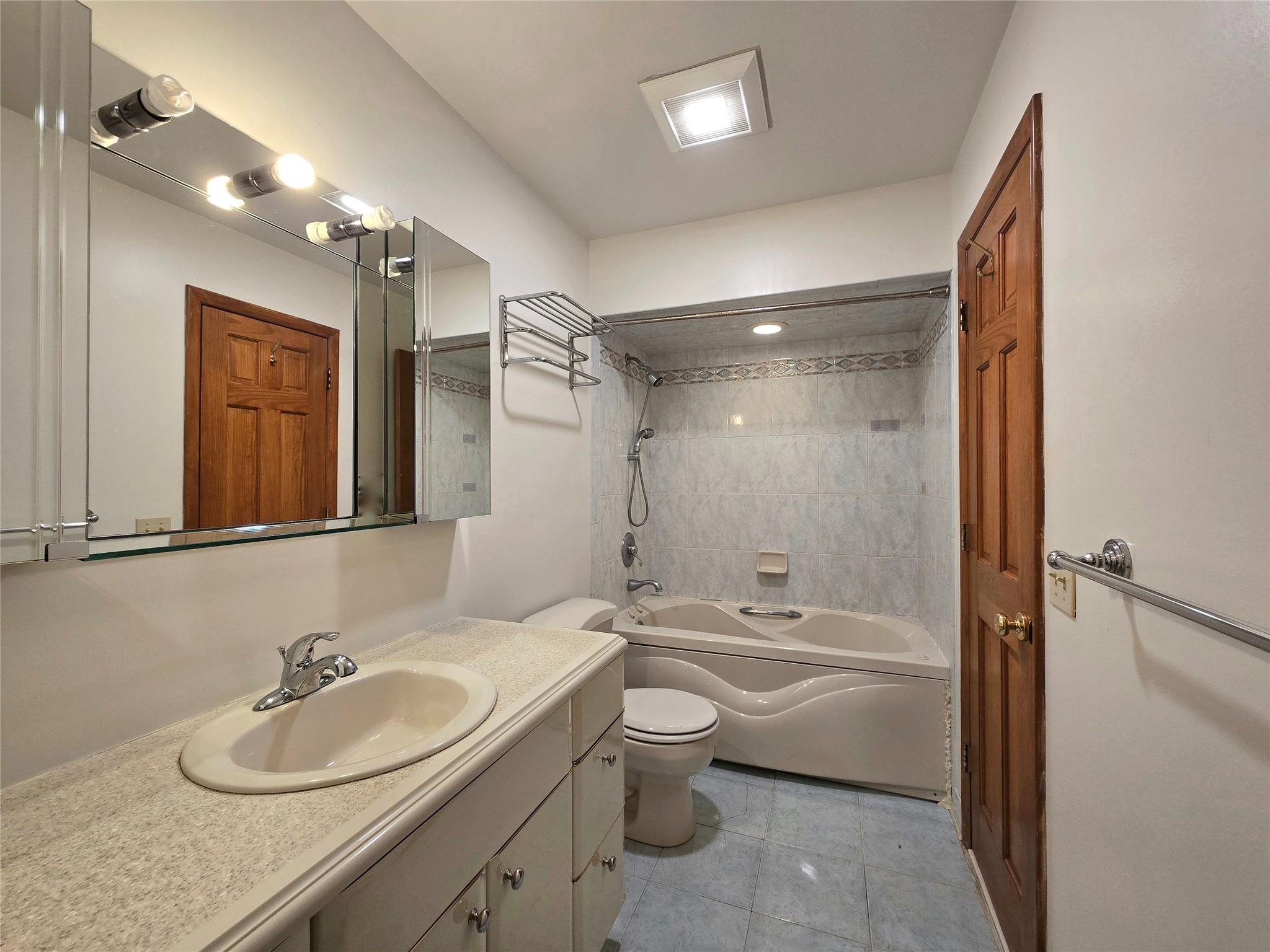 241 Summit Park Road, Spring Valley, New York image 18