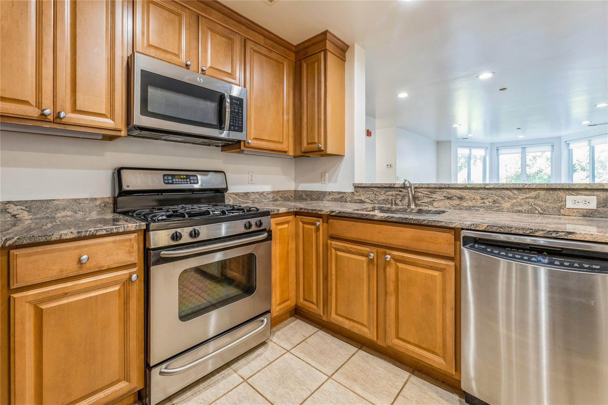 1301 Round Pointe Drive