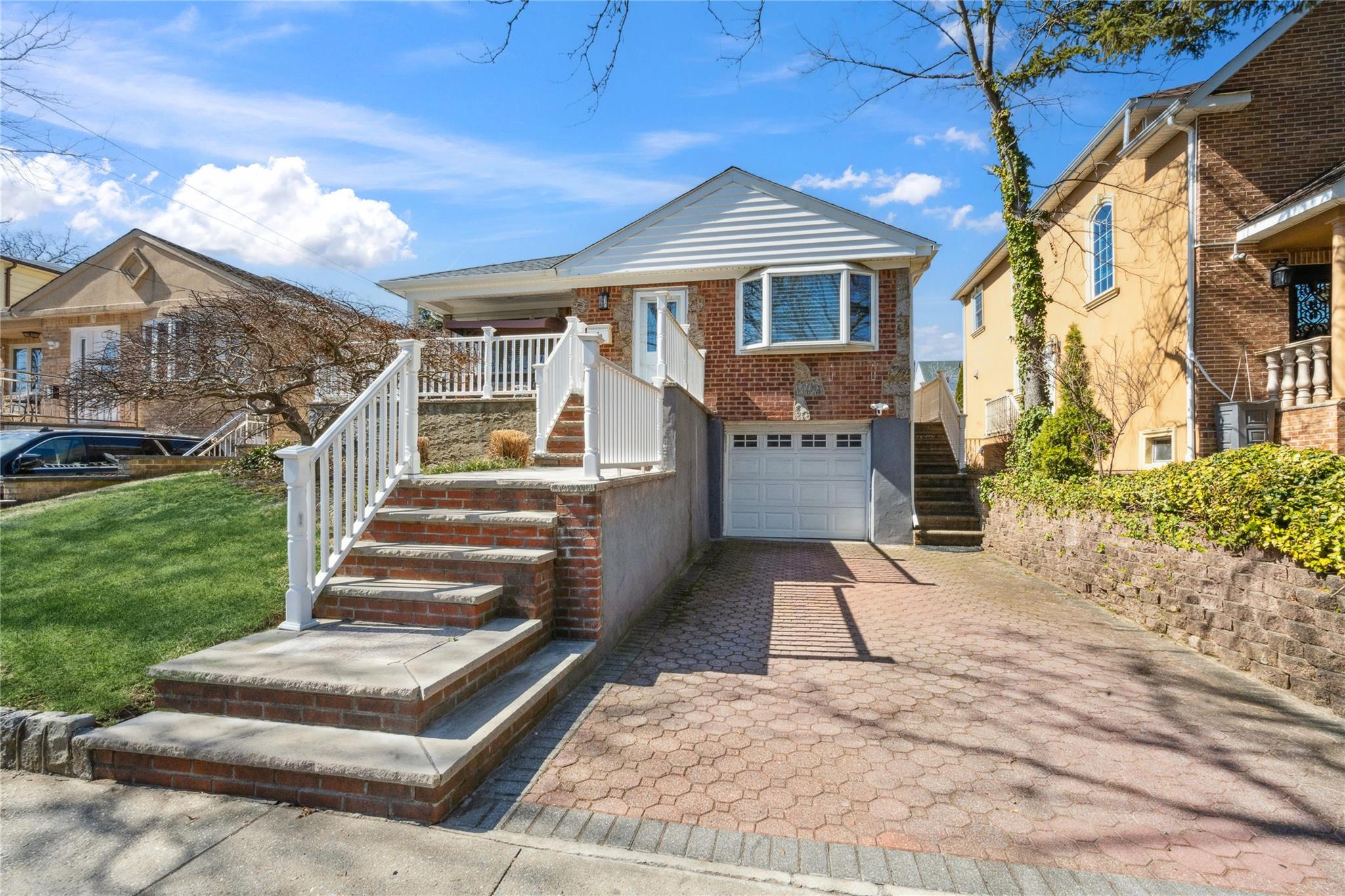 Property for Sale at Bell Boulevard, Bayside, Queens, NY - Bedrooms: 3 
Bathrooms: 1 
Rooms: 7  - $1,258,000