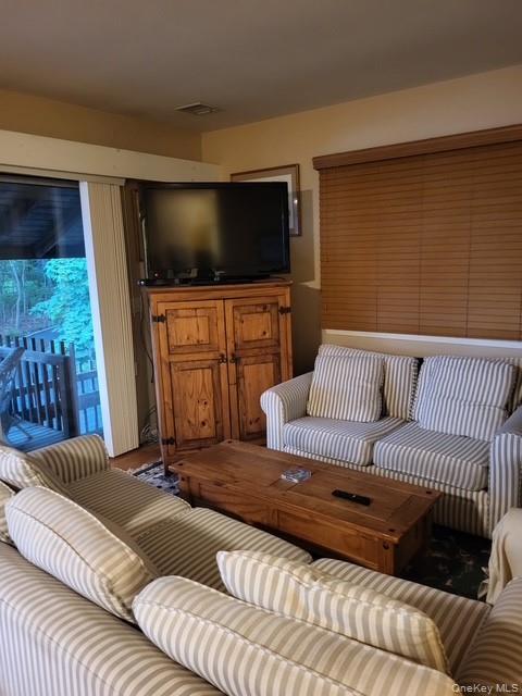 22 Pine Court Upper level