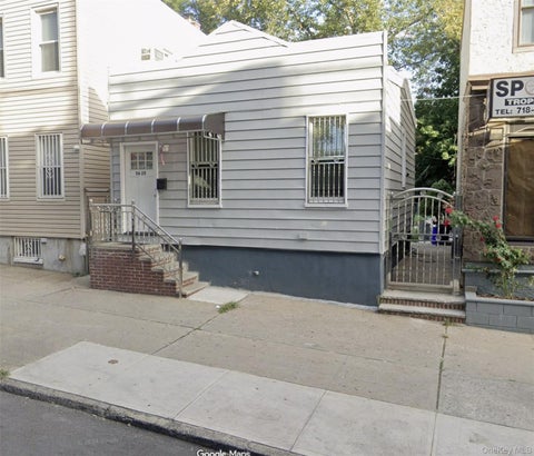Mobile Home For Sale - 56-25 Roosevelt Avenue<br/> Woodside, NY 11377