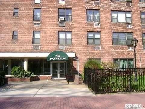 Photo of 124 Smith Street #1B, Freeport, NY 11520 (MLS # 912597)