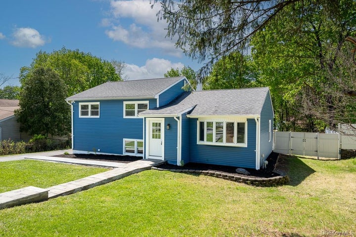 Photo 1 of 39 — 22 Oriole Drive, Poughkeepsie, NY 12601
