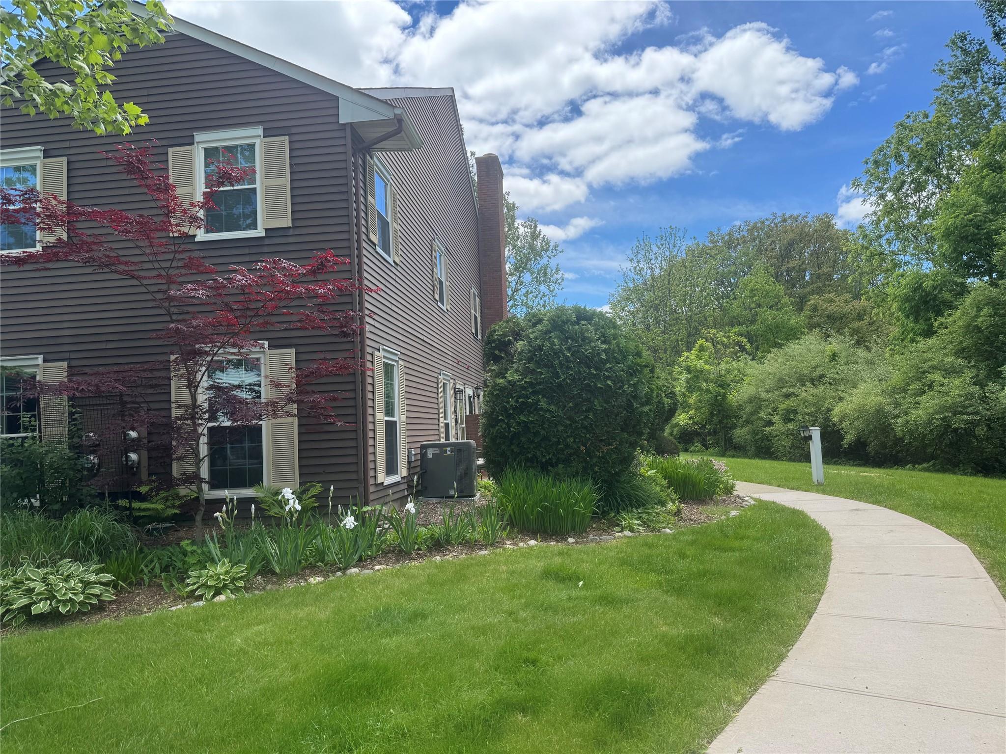 27 The Rise, Warwick, New York image 1