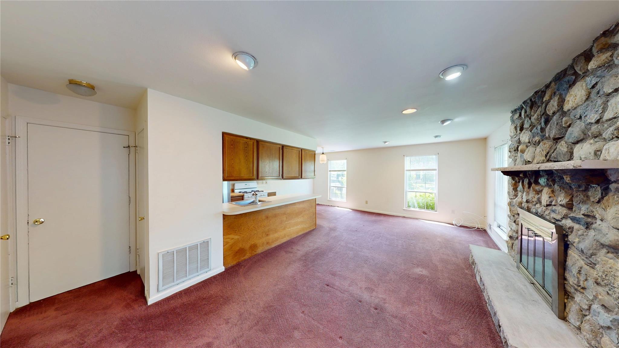 27 The Rise, Warwick, New York image 3