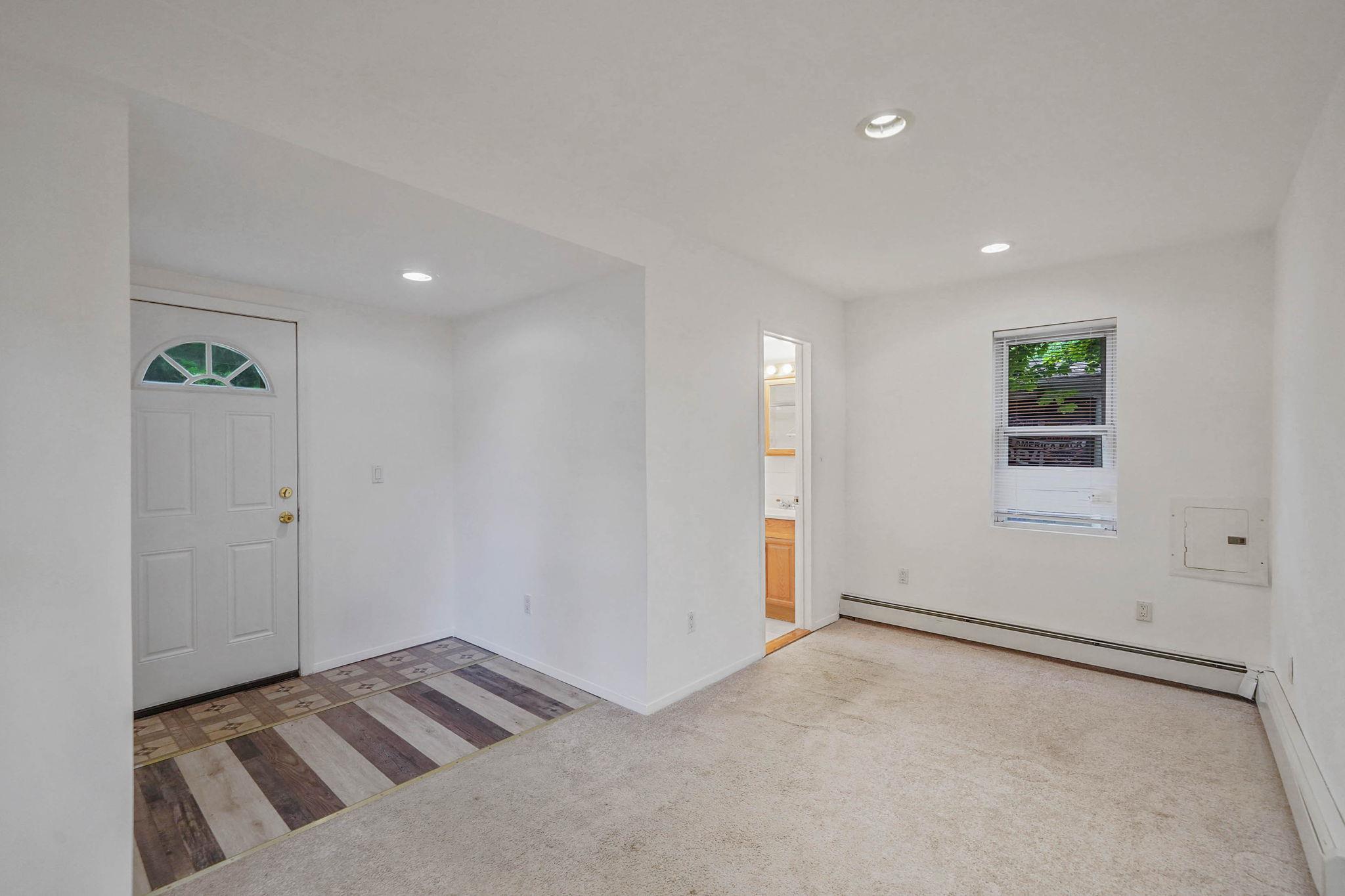 34 Ridgedale Avenue, Farmingville, New York image 3