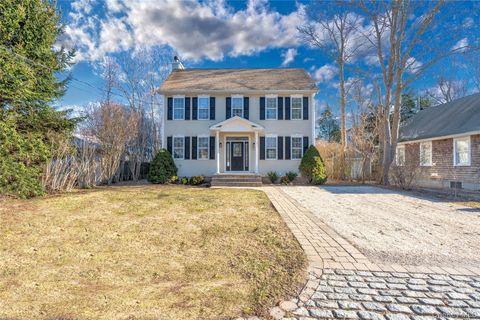 Photo of 1175 9th Street, Greenport, NY 11944 (MLS # 952083)