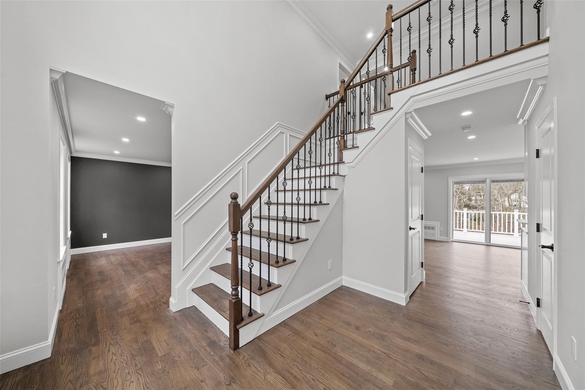 377 Jeffrey Place, Valley Cottage, New York image 1